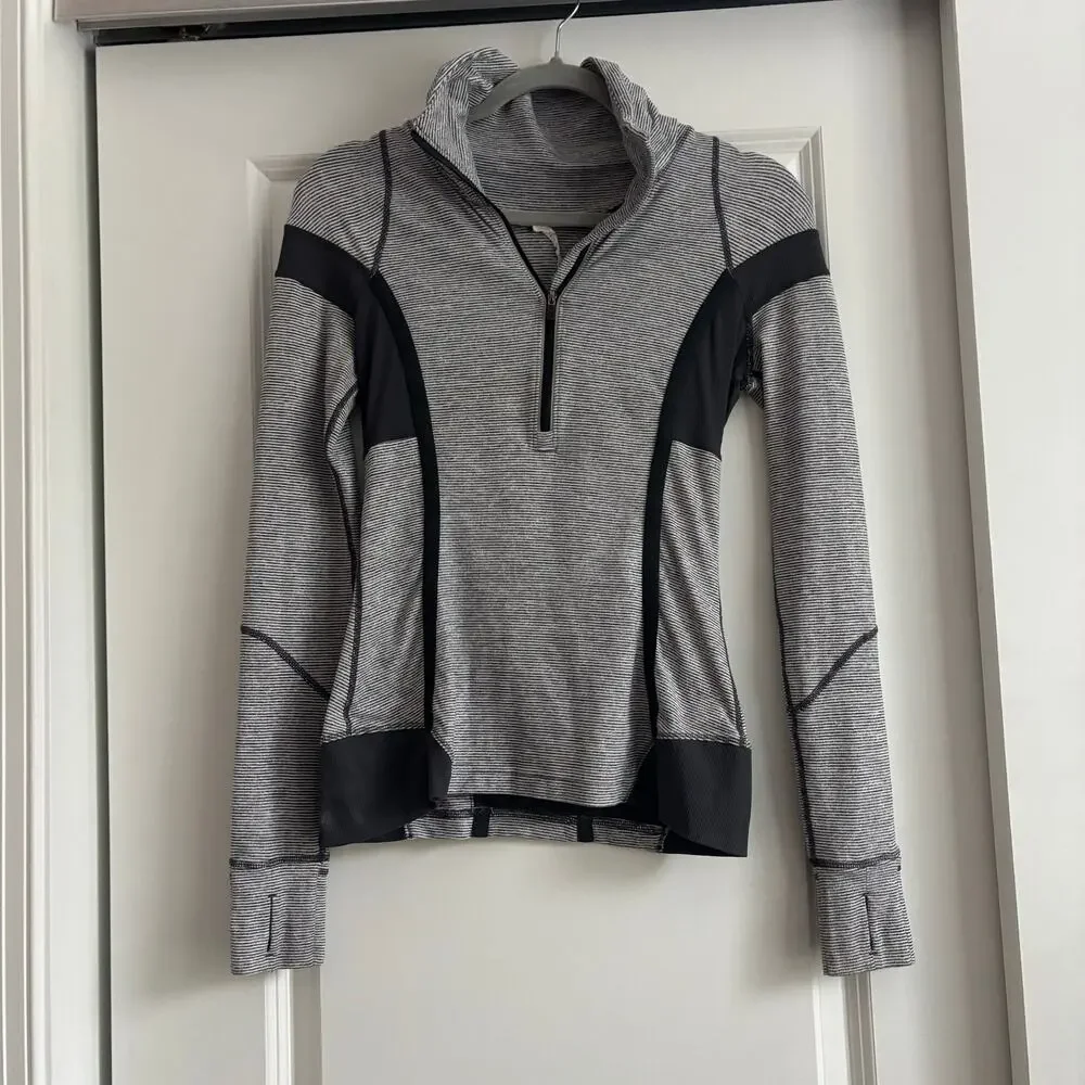 Lululemon Run Turbo 1/2 Zip Jacket 4 Static White Black Striped Thumbholes